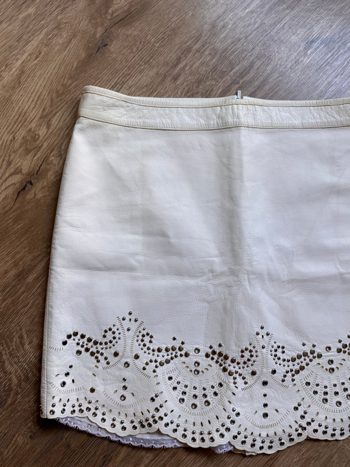 Roberto Cavalli 2000s Embellished Ivory Leather Mini Skirt — IT 38
